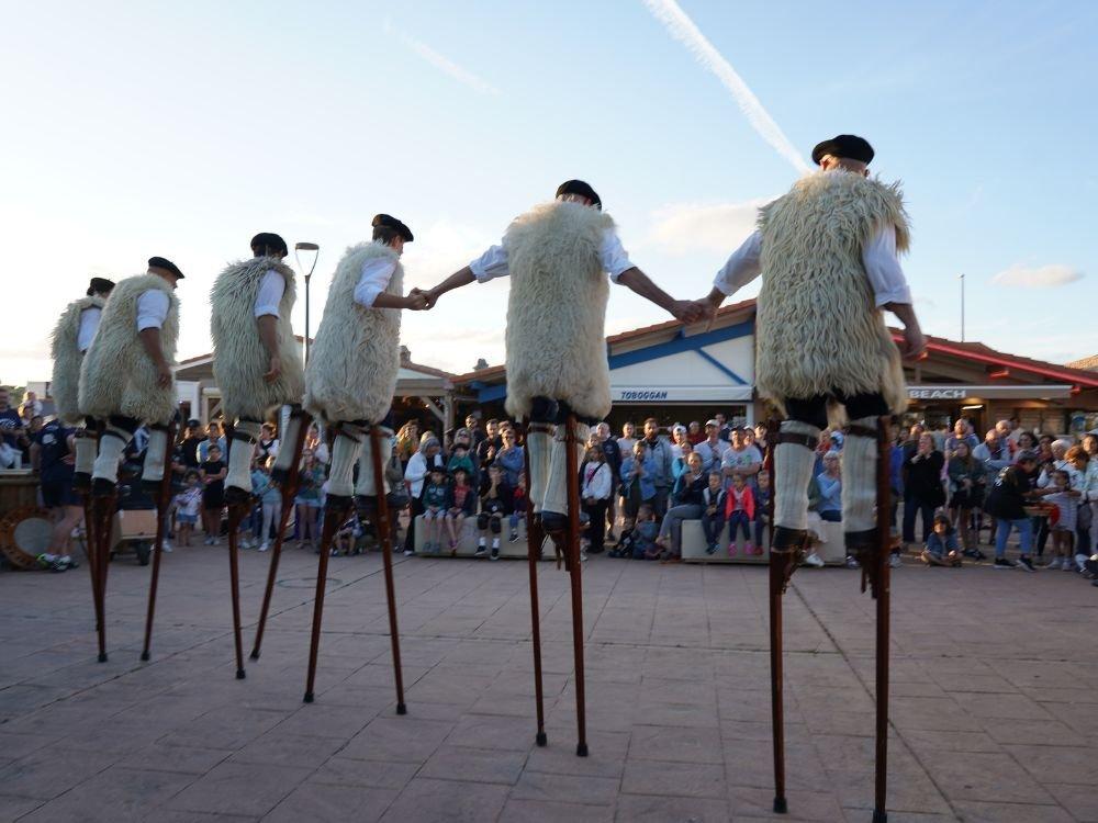 Animation en déambulation - Echassiers